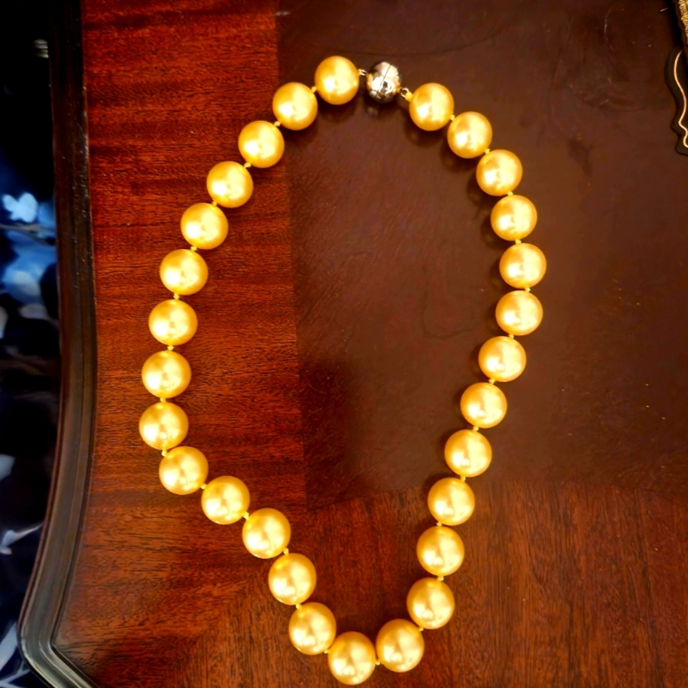 Faux pearl necklace